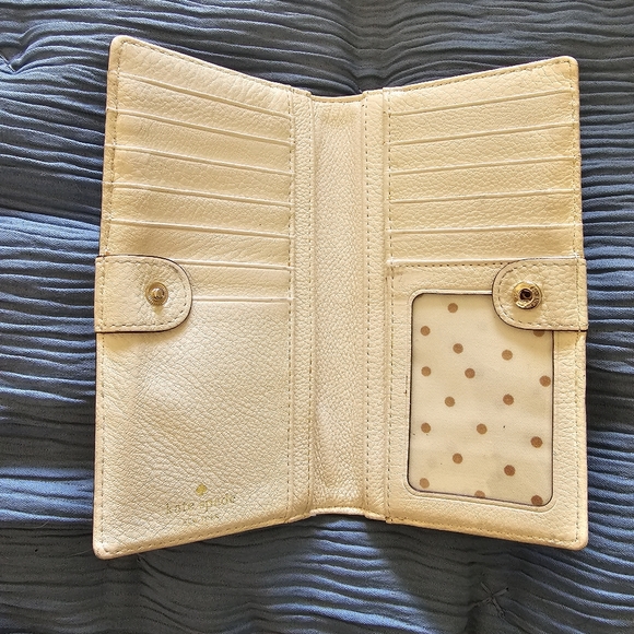 Kate Spade Wallet - Picture 2 of 3